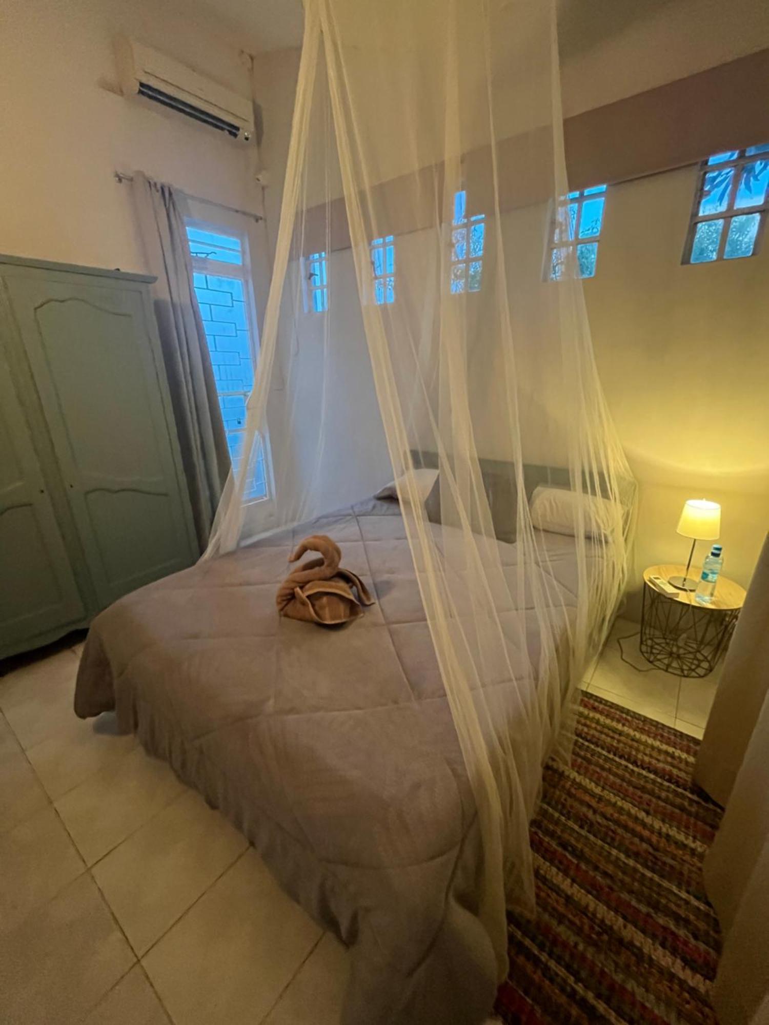 Maison Sandra Montchoisy Экстерьер фото